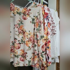 Womans Tops - Lot 10pcs